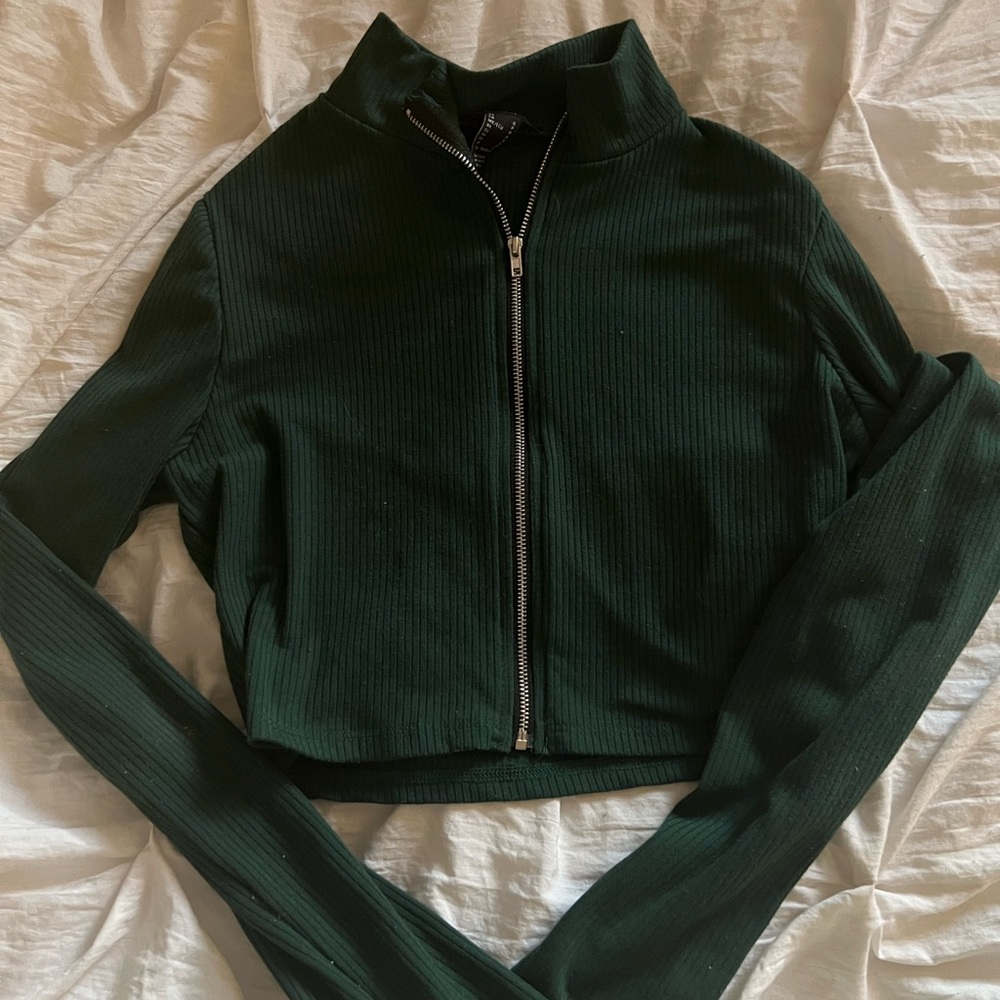 Green Crop Long Sleeve